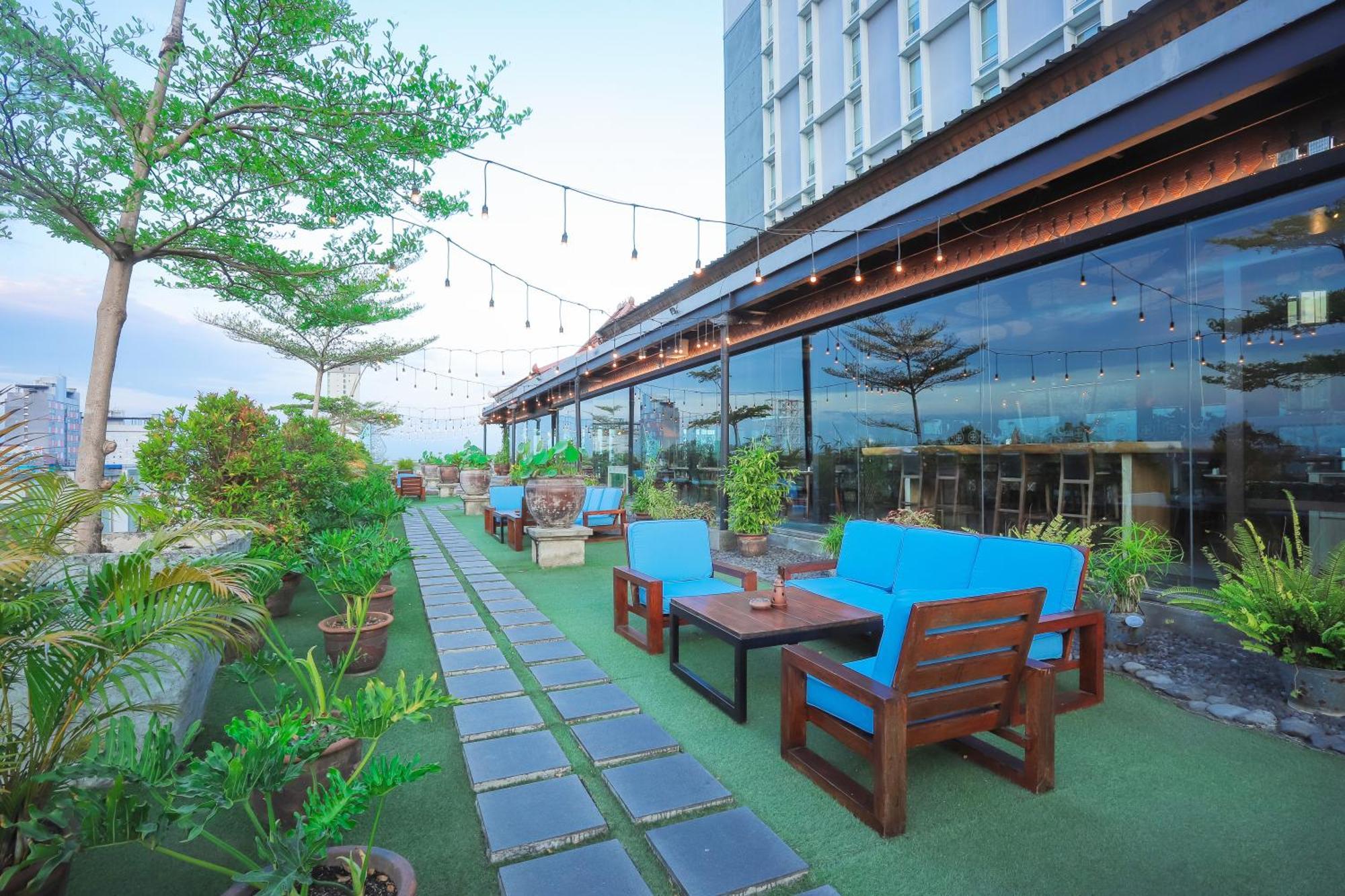 Swiss-Belinn Saripetojo Solo Экстерьер фото